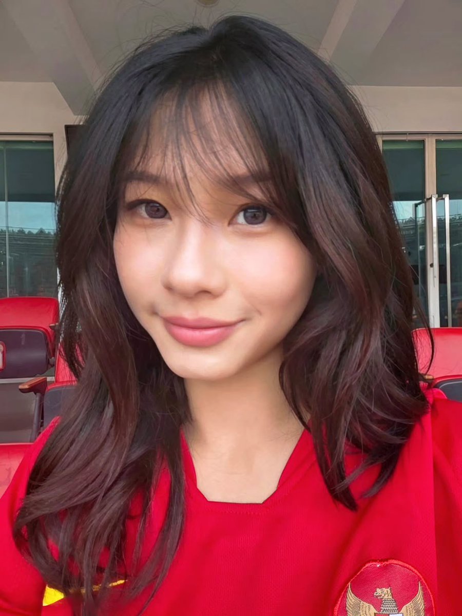 nonadaily_'s tweet photo. no na christy | Instagram Update

“🇮🇩🏆❕” https://t.co/hyBVy60KBj