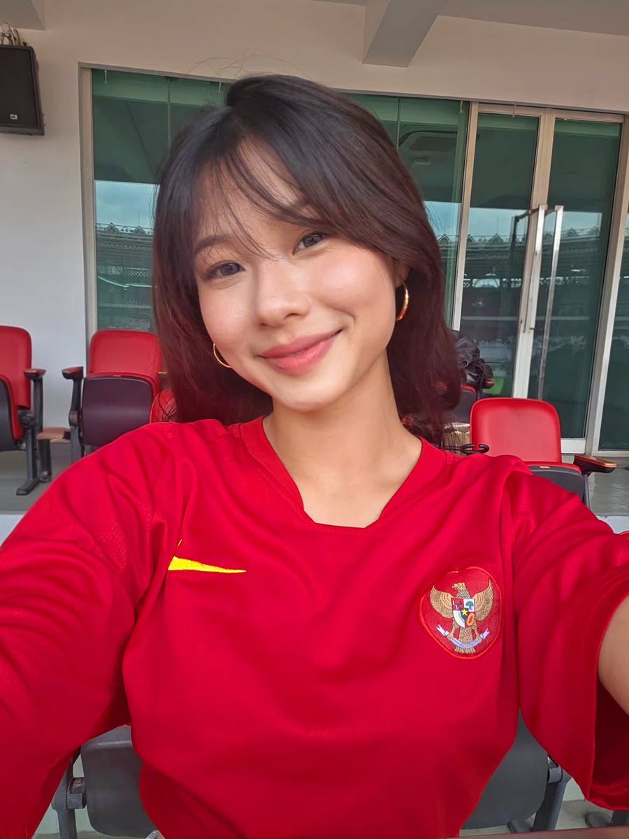 nonadaily_'s tweet photo. no na christy | Instagram Update

“🇮🇩🏆❕” https://t.co/hyBVy60KBj