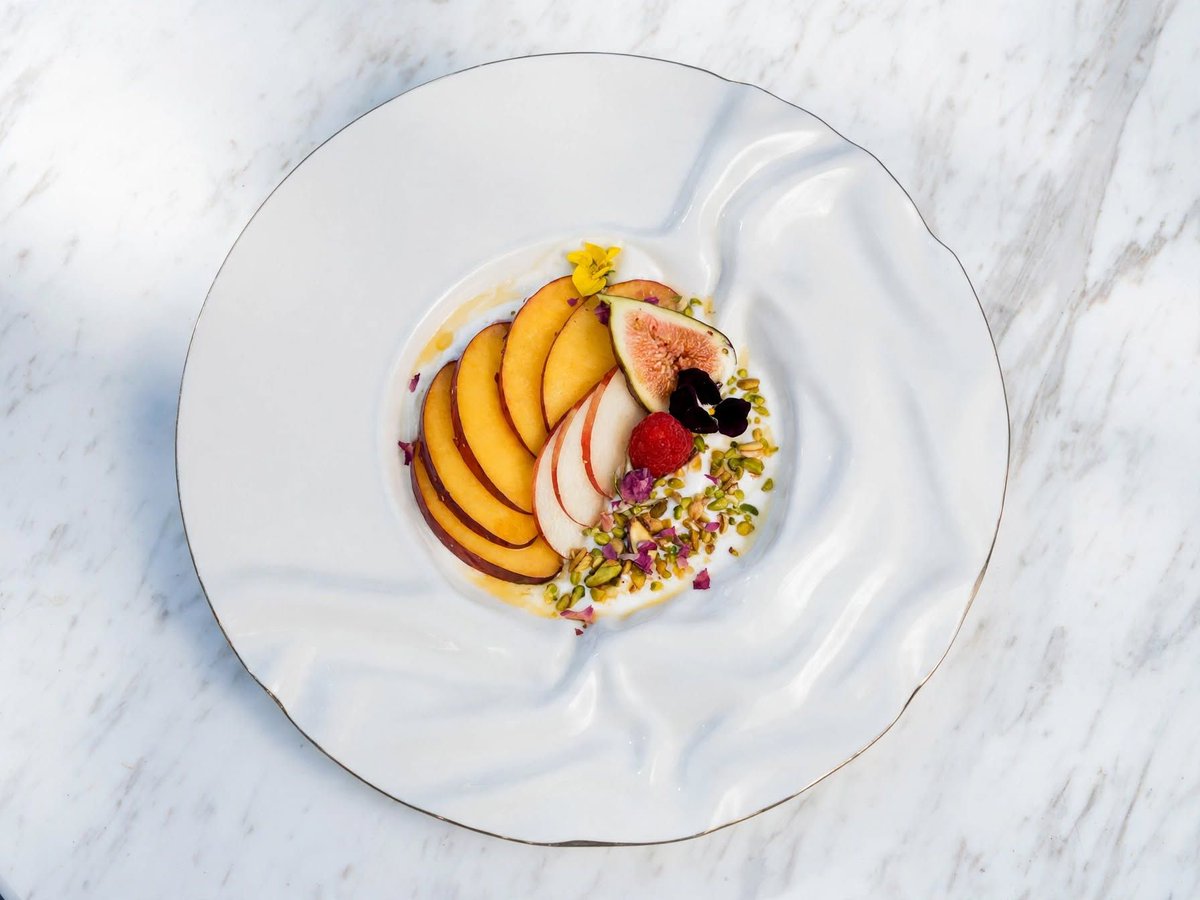 LeFlamantRoseDC's tweet photo. Lighter kitchen tip: start breakfast with plain yogurt instead of a flavoured pot. Let ripe fruit sweeten it (peach, fig, berries), add chopped pistachios for crunch, and drizzle honey last so you taste how little you need.

#Yogurt #BreakfastIdeas #KitchenTips #LeFlamantRose https://t.co/gp6NKKgsG3