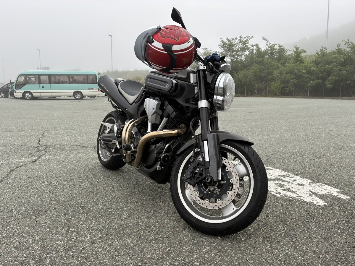 hideki021579's tweet photo. こんなにカッコいいのになんで売れなかったんだろう
#バイク七不思議 
#mt01 https://t.co/ZgRK1kzX3z