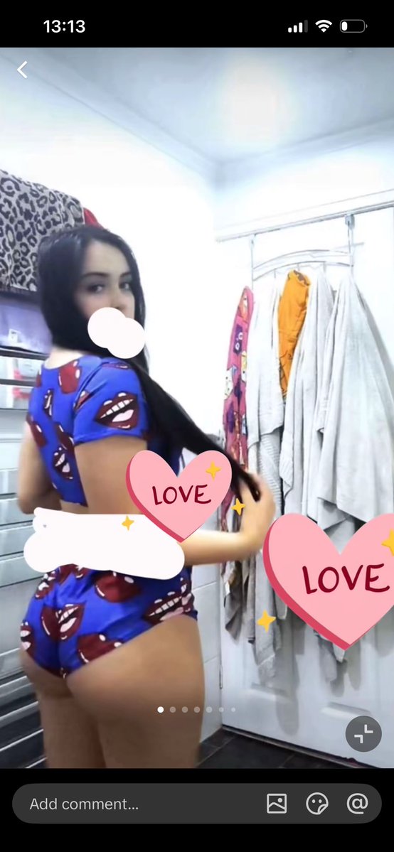 DchavsV6's tweet photo. Fat ass chav on TikTok’s 😍😍 https://t.co/m27KQwvhdF