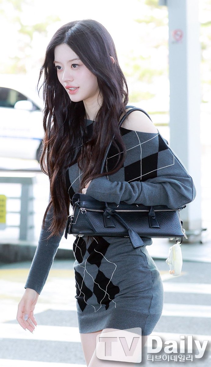 parkminju_04's tweet photo. https://t.co/7GEs1kwV2d