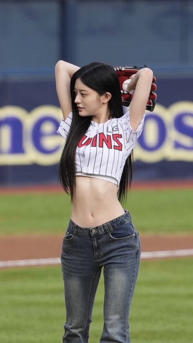 parkminju_04's tweet photo. https://t.co/7GEs1kwV2d