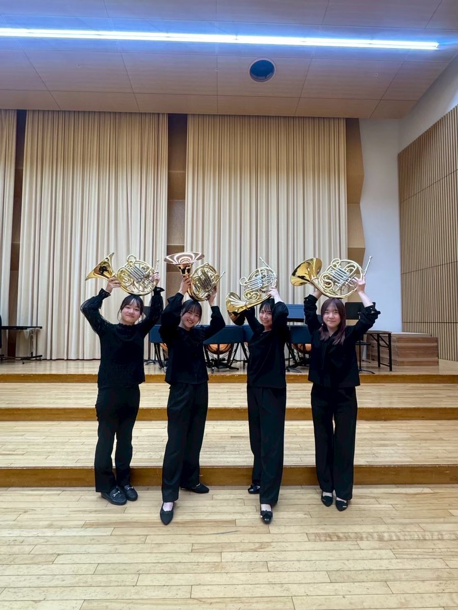 kunitachi_horn's tweet photo. 国立音楽大学ホルン研究室学内演奏会終演いたしました🎶
学内限定での演奏会でしたが、沢山の方に演奏を聞いていただき、貴重な時間を過ごすことができました❗️
今後とも国立音楽大学ホルン研究室をよろしくお願いいたします🙇 https://t.co/ajrDkxj8TP