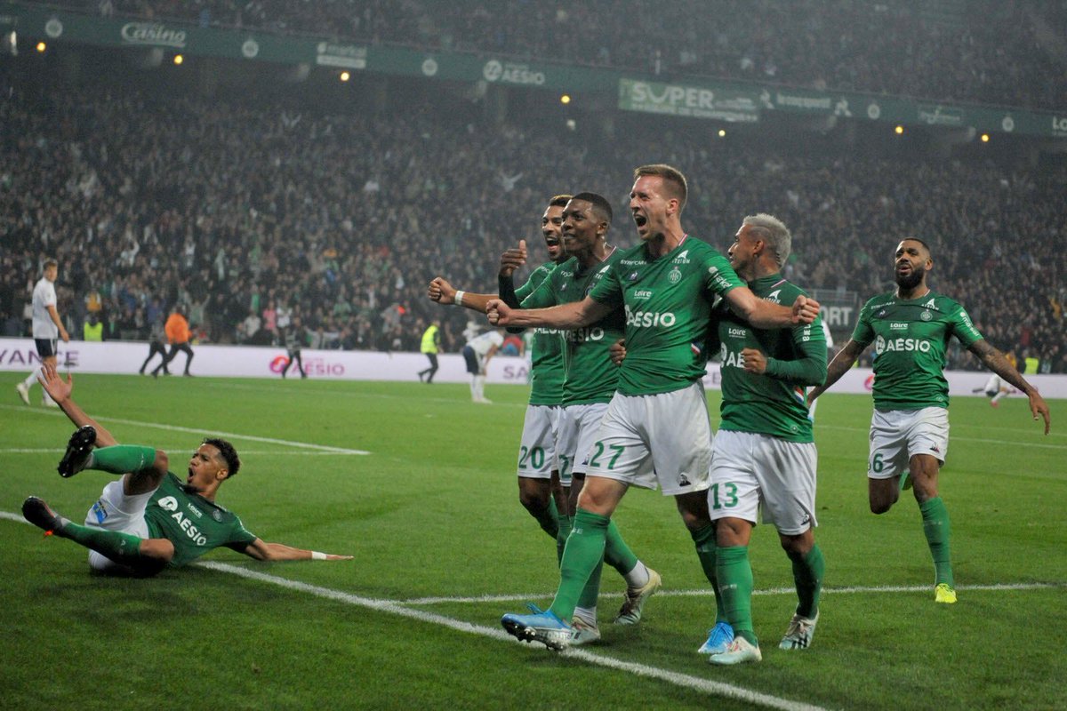 FerveurVerte_'s tweet photo. 🤩 Il y a 7 ans, le 6 octobre 2019… « et Robert Berić ! Et Robert Berić ! » 💚🤍 https://t.co/SiNVyOI0C8