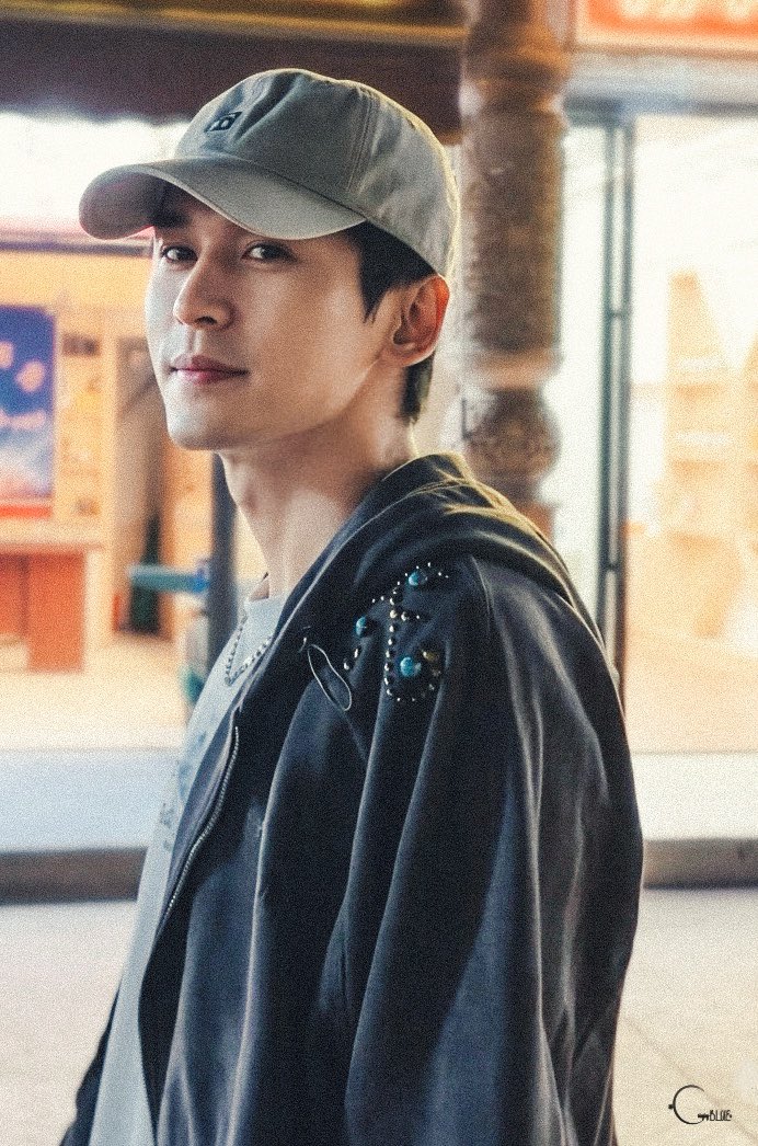 SingingBLUEs222's tweet photo. #ZhangZhehan  #张哲瀚 
#山河令 https://t.co/ajgG8D7DFx