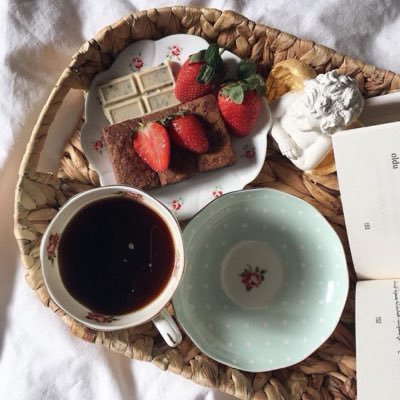 Moodycuckold's tweet photo. #NewProfilePic https://t.co/SmDVgdjNXs