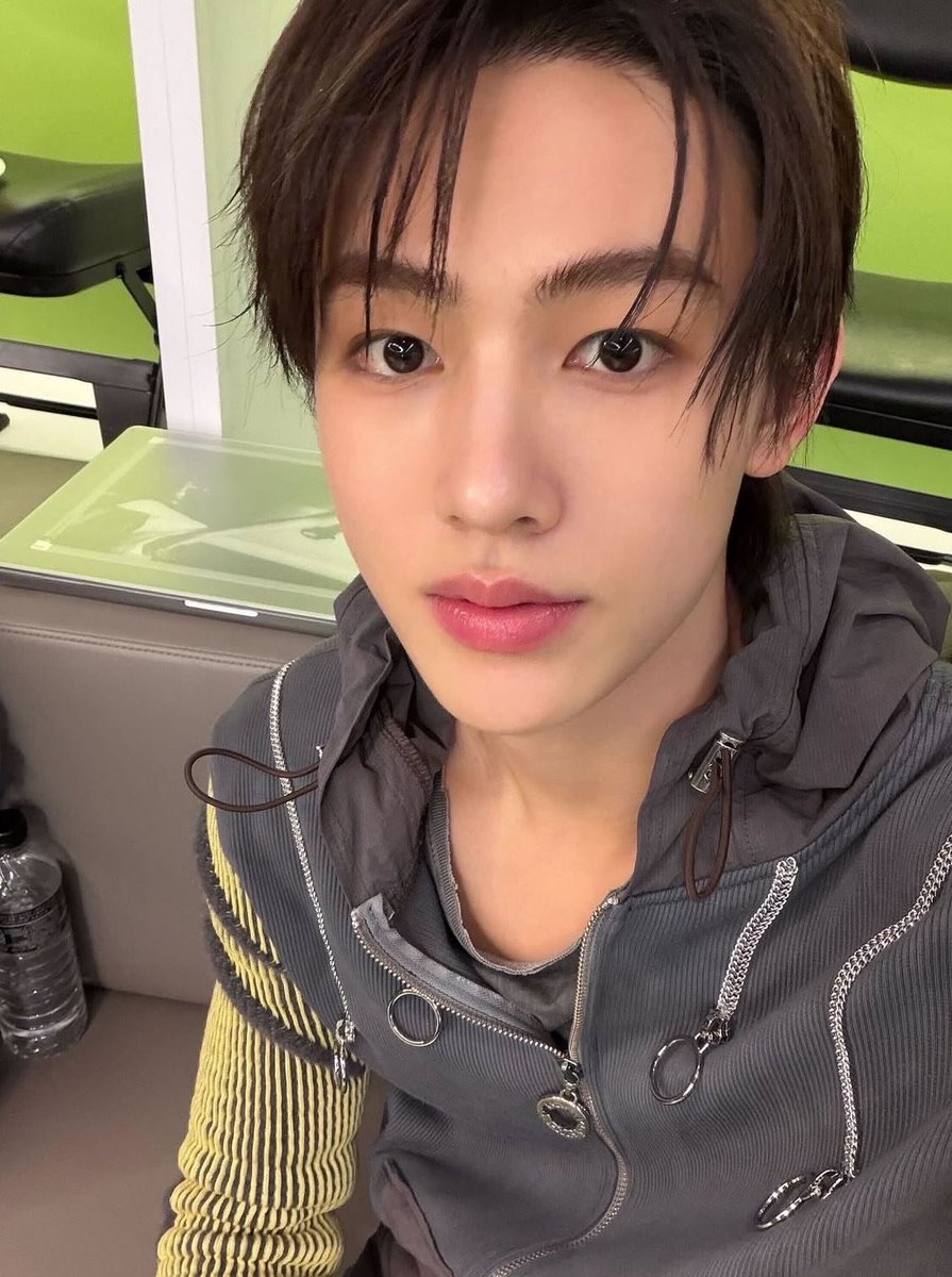 eomoe113's tweet photo. ≽^•⩊•^≼ https://t.co/f6ROI9YEJs