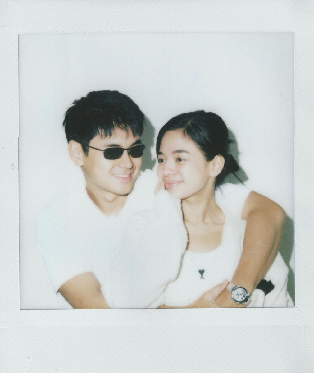 gmanetwork's tweet photo. ANG TAMIS! 😍

Kami ata ‘yung lalanggamin sa inyo, Dustin at Bianca. 😆

📸: Dustin Yu / Instagram

#DustinYu
#BiancaDeVera https://t.co/NzbFdQXAeU
