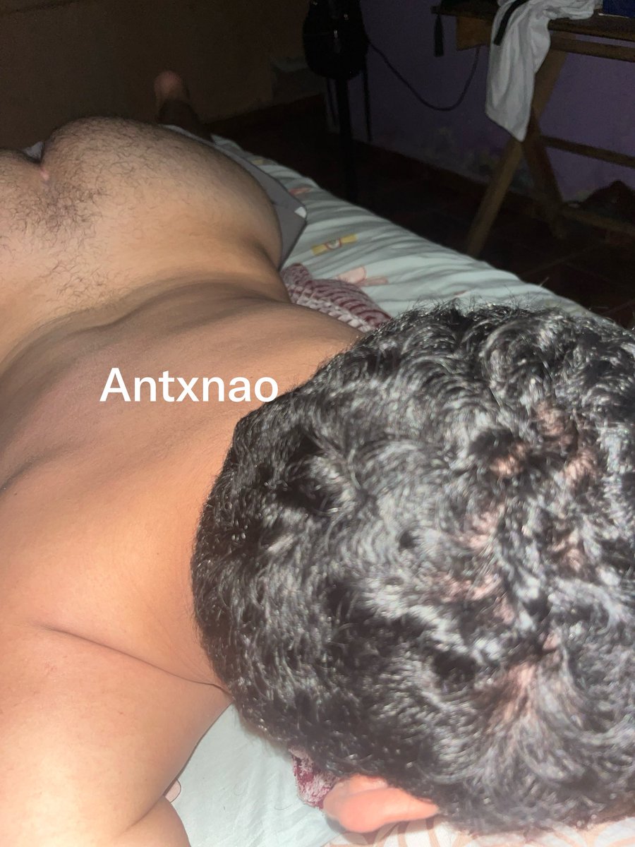 Antxnao's tweet photo. @EncuentroGayVhs  ñam 👅 https://t.co/u8JAJU7B6v