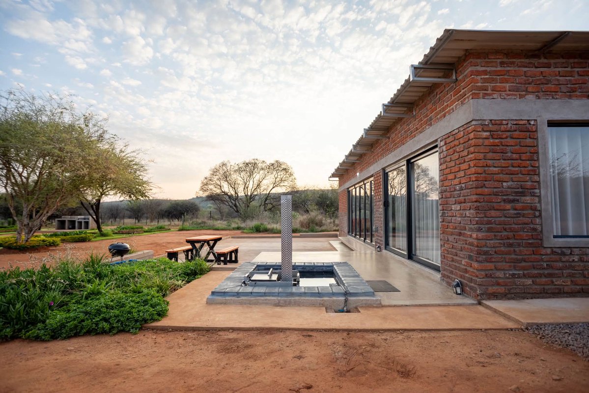 DESIGN_FOURTEEN's tweet photo. Simple farm house designs https://t.co/sCWdl4o00G