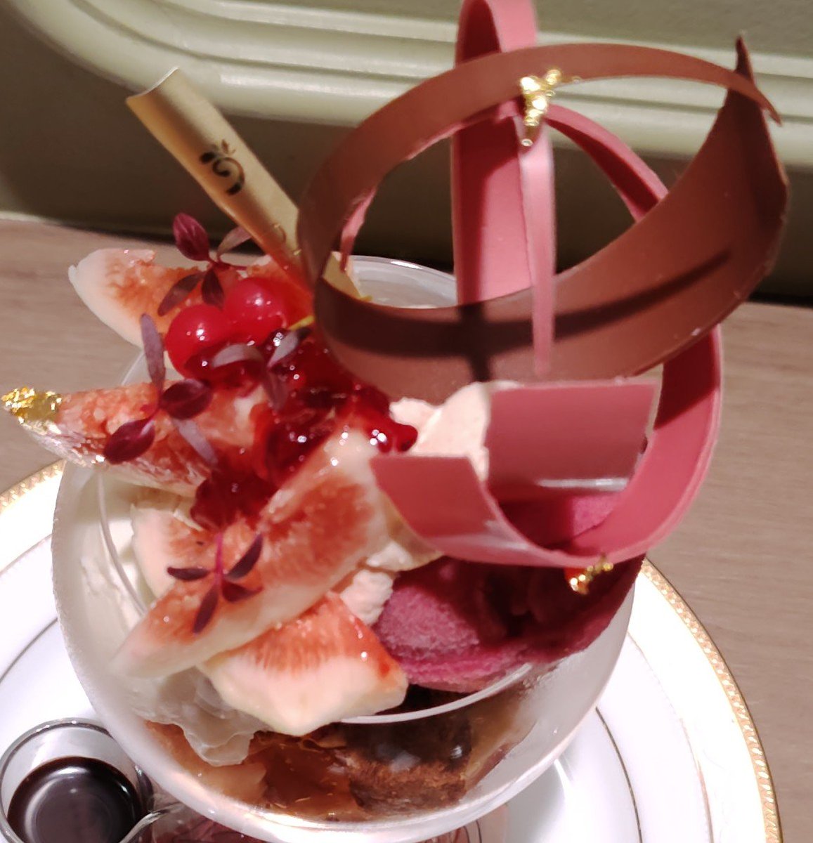 yosyhum's tweet photo. デリーモ東京
オードリーフィグ
無性に無花果が食べたくて😋
無花果には赤ワインとダークチョコを合わせたい派なので、濃厚なソースが添えられてて、満足度上がる⤴ https://t.co/jSxj6dQeBh