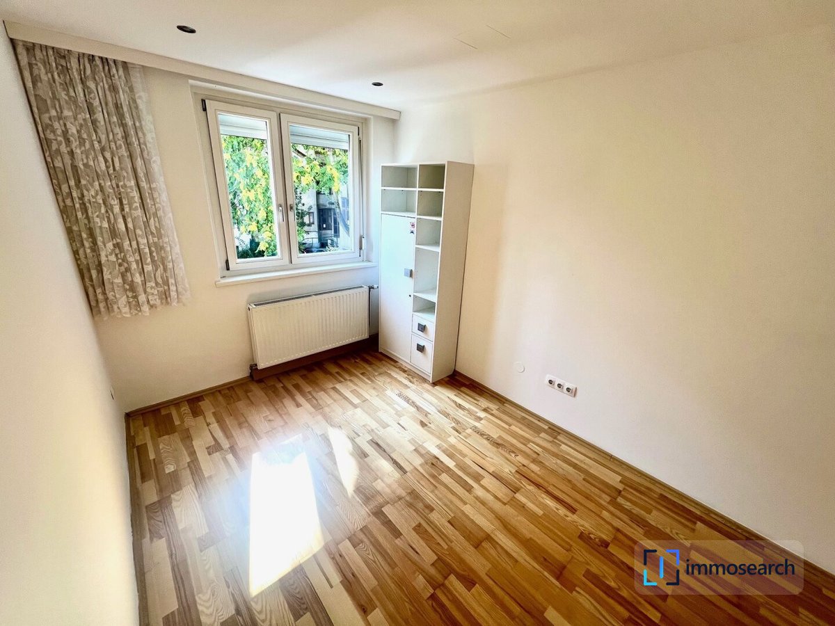 immo_aldin's tweet photo. 3 Zimmer und 52,9 m² in 1100 Wien gesucht? Die gut geschnittene Wohnung im 1. Stock ist durchgehend instand gehalten und punktet mit Vorraum, Wohnküche, 2 Zimmern, Bad, WC und Abstellraum. Kaufpreis: 220.000 EUR.

Mehr erfahren: https://t.co/yRpbVDEM6P

#Wien #Wohnung #Kauf https://t.co/bhNBkYBhRf