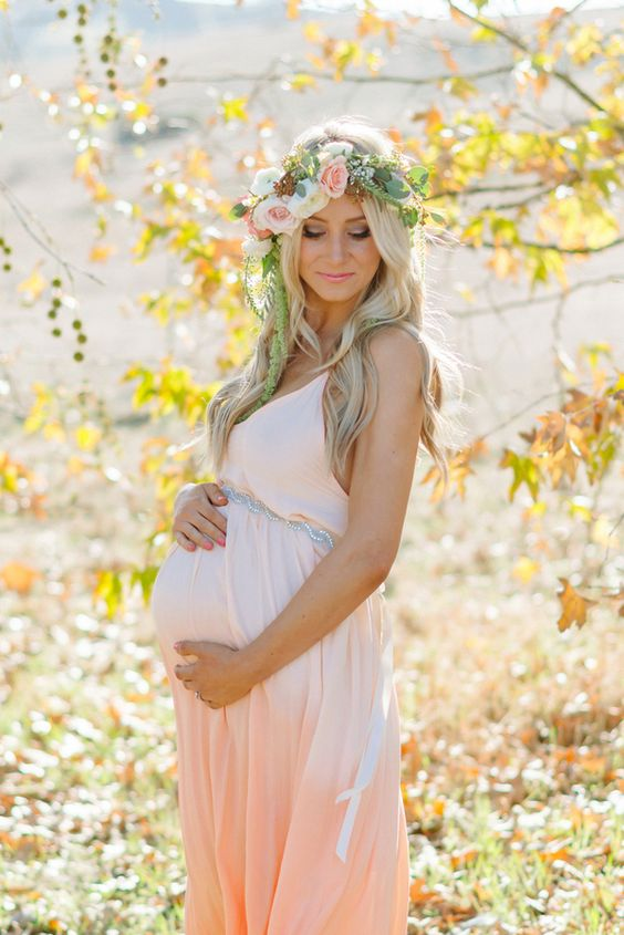 ThreadsWerindia's tweet photo. 📸 Celebrate your motherhood journey with creative maternity photoshoot ideas that capture beautiful moments and unforgettable memories.
👉 Take a closer look: https://t.co/IojFxlqceO
#MaternityPhotoshoot #MomToBe #PhotographyIdeas #MotherhoodJourney #Threads https://t.co/EnTNYcgqqH