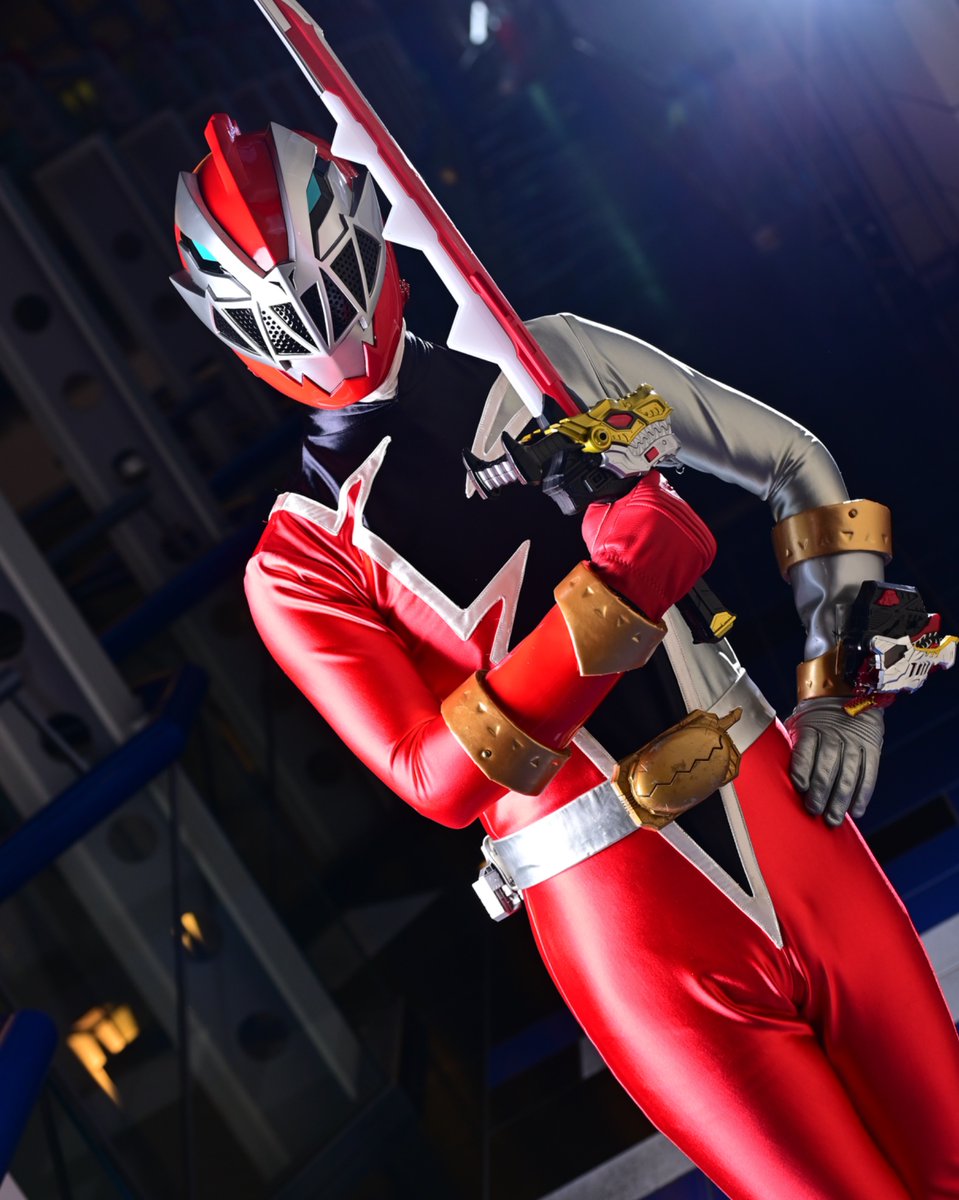kai003001's tweet photo. リュウソウチェンジ🦖

📸：　@ko11145300
#cospaly #リュウソウジャー #リュウソウレッド https://t.co/nyM18yzORC
