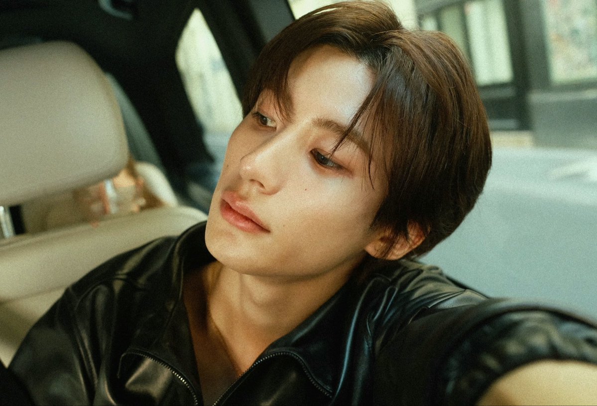 afterglowtwigs's tweet photo. face card no cash no credit มากกกกก เบ้าสุดยอดเกิน แอนตันเป็นผู้ชายโรแมนติกมาก อยากทำวิจัยจัง ฮีสามารถทำทุ��ช่วงชีวิตให้เหมือนอยู่ในหนังซักเรื่องขนาดนี้ได้ไง จะบ้าอะ ชอบแอนตันมาก he’s amazing https://t.co/KZQP1qsUVx