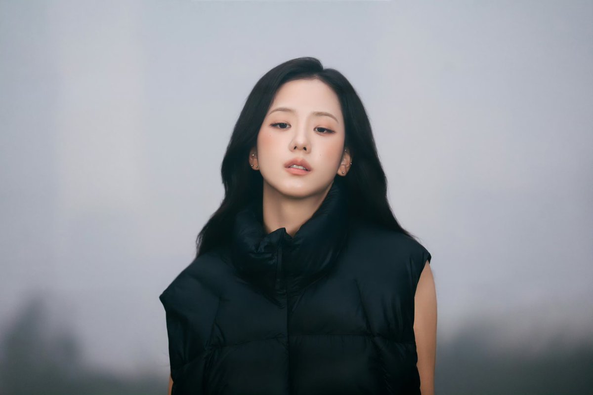 JISOO_CHINA's tweet photo. #JISOO weibo update.

JISOO x SALOMON FW26 CAMPAIGN BEHIND ​​​

#JISOO #지수 @officialBLISSOO https://t.co/jHzWeV1V8S