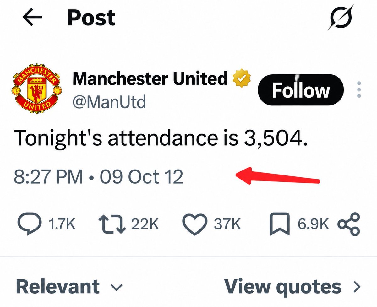 thecitydefender's tweet photo. “Manchester City had no fans until the 2008 takeover.”

This is Manchester United in 2012 btw 😂 https://t.co/REmPYGpQlb