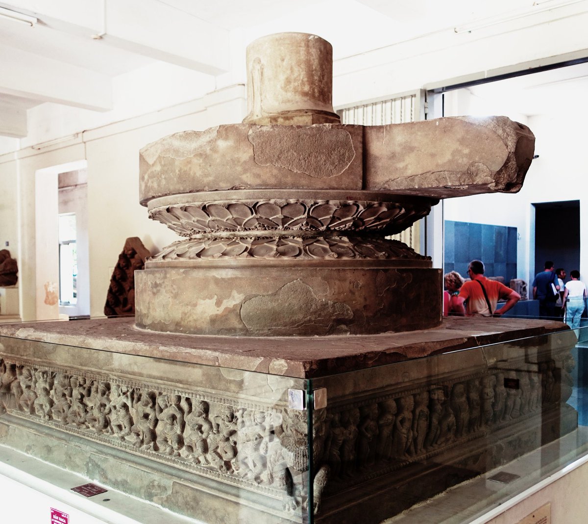 Yaduvam's tweet photo. A colossal Shivalinga from Vietnam, 700 CE. https://t.co/u3rQqVuiQl