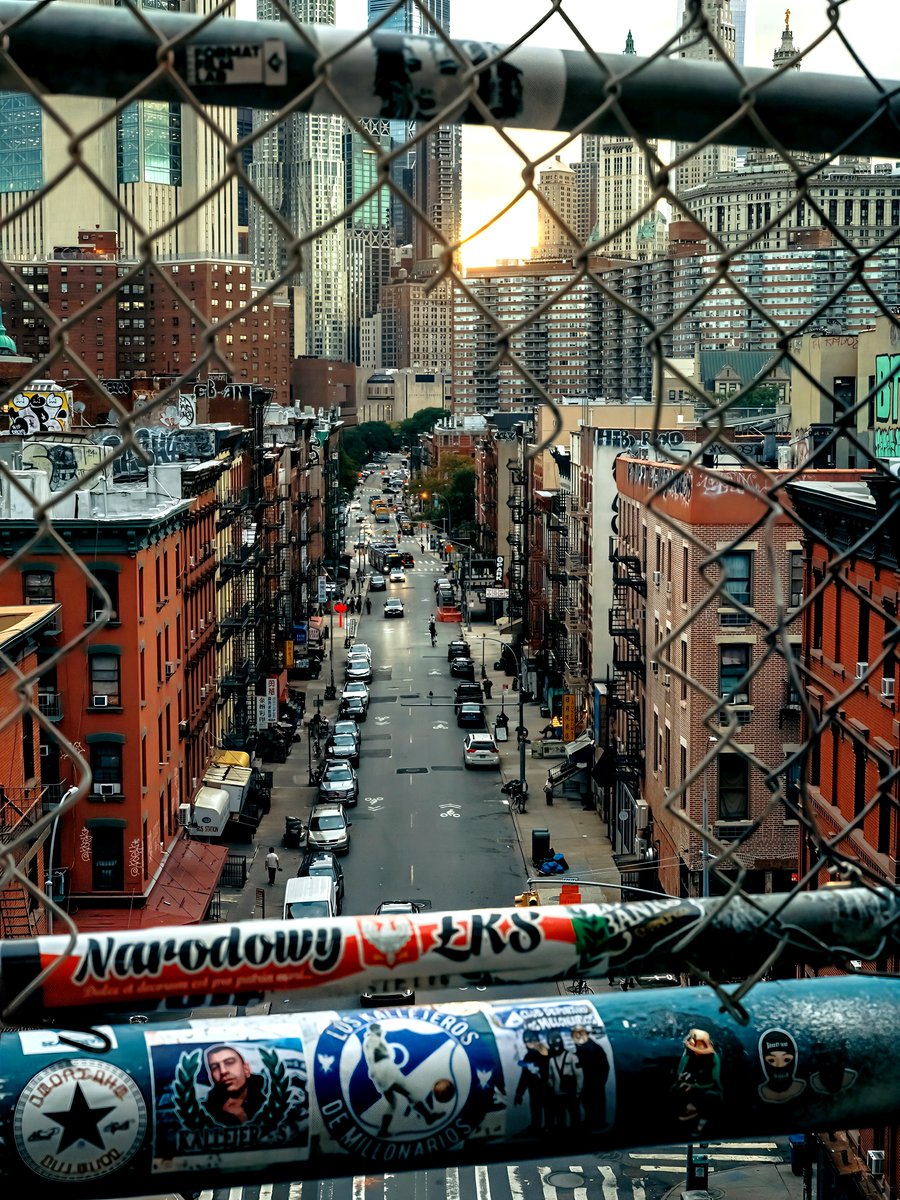 cameralab21's tweet photo. Anthony Bello - My New York minute https://t.co/JZ7nIbR9oo