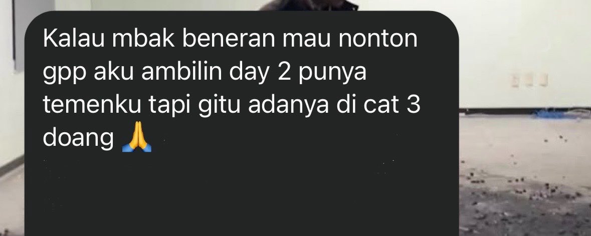 myAmygdala93's tweet photo. MASYAALLAH ALLAHUAKBAR ALHAMDULILLAH 😭😭😭😭😭
Di saat gua udh mulai ikhlas ngelepas tiket konser bts, dan gua mencoba menguatkan diri karena ga jd ketemu bangtan, dlm waktu kurang dr sehari Allah kirim orang baik ini 😭😭😭😭
Belio mau kasih tiketnya cuma cuma tanpa syarat apapun, bahagia, terharu campur aduk.

Kebaikan kk ini ga cuma mau ngasiin tiketnya aja, tp belio jg bantu kasih tiket day 2, menyesuaikan karena gua cuma bisa day 2. Awalnya gua bilang bingung kalo day 3, karena hari kerja jd keiko ga ada yg jagain karena papanya kerja. Gua bilang gini bukan maksud mau merepotkan, tp gua transparan aja kalo day 3 emang sulit, dr pd gua maksa ambil day 3 tp nanti pusing lg mikirin kondisi orang rumah, jd gua cerita aja apa adanya, DAN SIAPA SANGKA BELIO MAU NUKER TIKET PUNYA TEMENNYA YG DAY 2 😭😭😭😭

Berkat doa kalian Allah kirim orang sebaik ini, makasih banyak gais 🥹 ga pernah kebayang hidup gua di kelilingi orang orang baik 😭
SAMPAI JUMPA DI CAT 3 DAY 2 BANGTAN DAN ARMY 😭😭😭💜💜💜💜