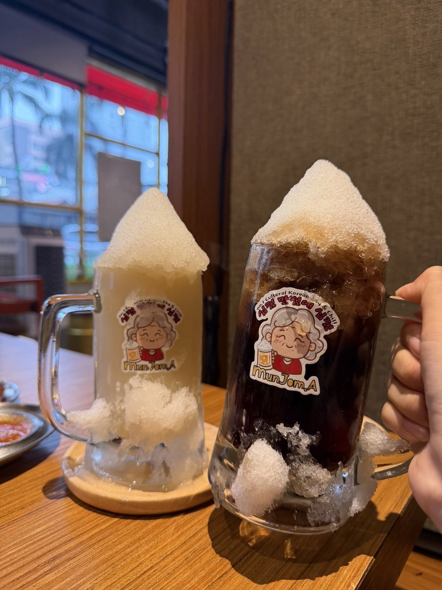 heyydong's tweet photo. ให้เป็นหนึ่งในร้านปิ้งย่างที่ประทับใจที่สุดช่วงนี้เลย🥺🌟#ด้งพาอีส MUNJOM A ร้านสะอาด บริการไว คอยปิ้งให้ตลอด หมูสามชั้นห่มชีส ซุปกิมจิ เนื้อวากิว แซลมอนดอง คือดีทุกอย่าง รู้สึกสมราคา บริการก็ดี มาซ้ำแน่นอน! 📍BTSราชเทวี https://t.co/7XZI2H2biv