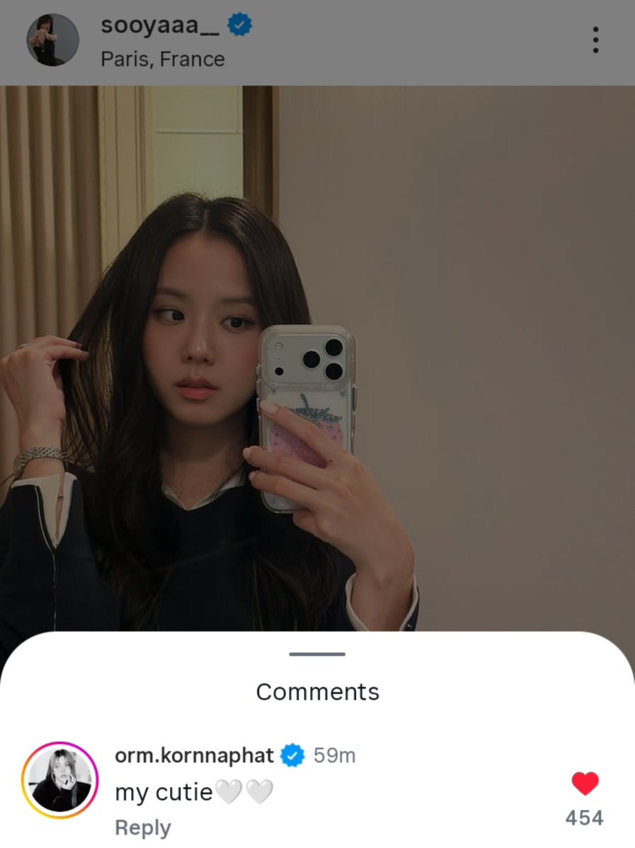 Pinkys_fatale's tweet photo. WAITTTTT so Orm commented on jisoo's recent posted as 
" my cutie 🤍🤍"  😭😭😭😭 awww https://t.co/ac2y84K1xd