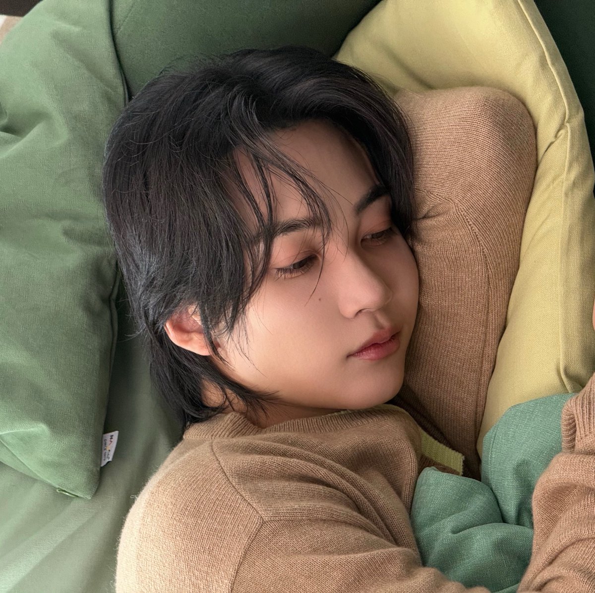DearHani2's tweet photo. 볼 눌린거봐 ㅜㅜㅜㅜㅜㅜㅜㅜㅜ https://t.co/ODD5HQp3ua