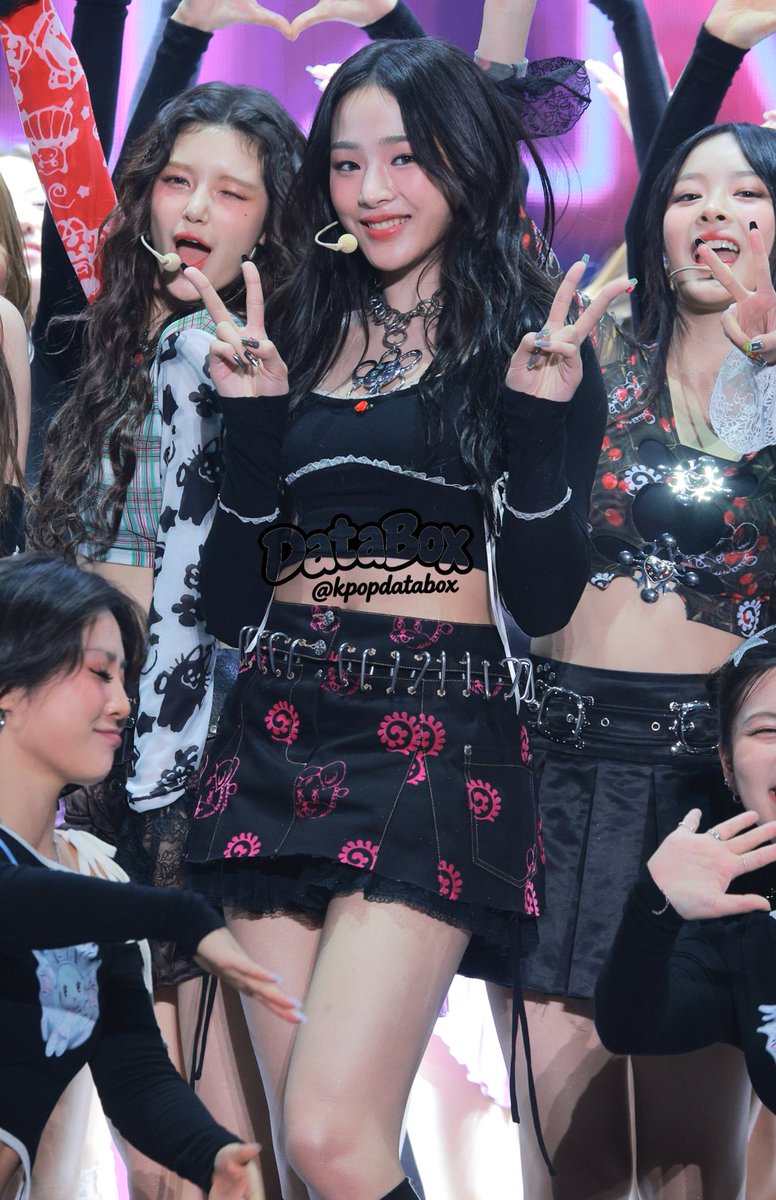 kpopdatabox's tweet photo. 231010 Minji at The Fact Music Awards TMA  

#NEWJEANS #뉴진스 #민지 #김민지 #MINJI #ミンジ #Kpop #4K https://t.co/wyhhJIDM02