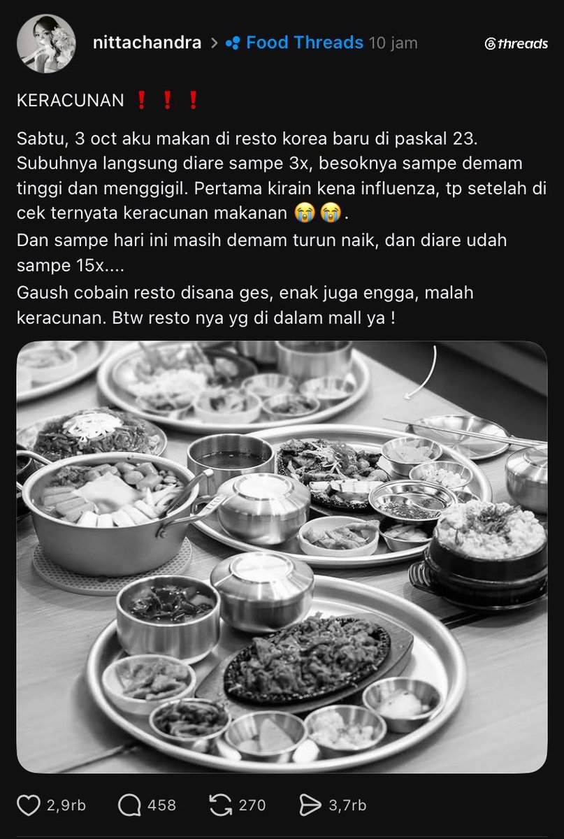 liclerc's tweet photo. Di threads ramai yang spill mereka keracunan makanan setelah makan di salah satu resto korea di paskal.

Korbannya gak satu-dua, tapi baanyaakk yang ikut bersuara kalau mereka juga keracunan, bahkan sampai demam berhari-hari dan diare.

Sampai sekarang pihak resto (88 seoul) belum beri tanggapan dan tanggung jawab. 

Harus dilaporkan sih ini, karena berbahaya mengancam nyawa. Apalagi ada korban anak2 juga 😭