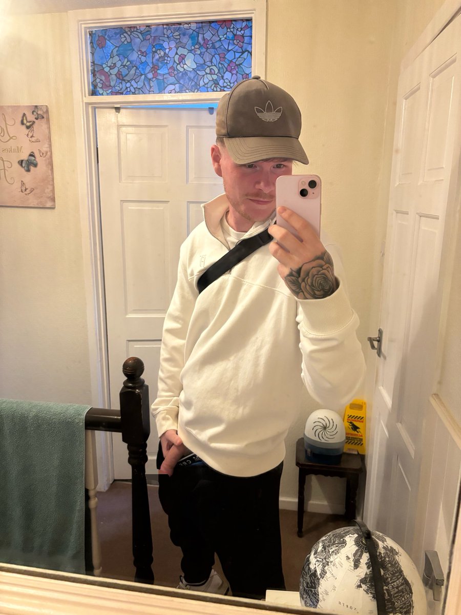 BBaxter2000's tweet photo. Link in bio 😈😈🔞
Comment if you think you could get it hard 👀 https://t.co/3nFkWPiASu