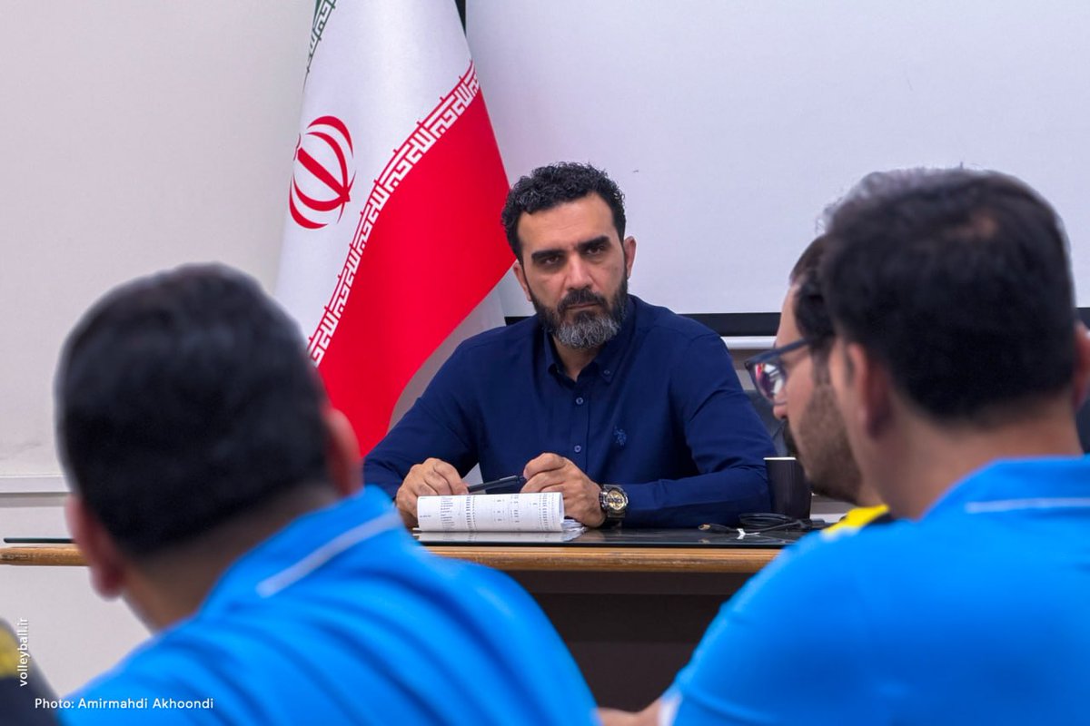 IRIVF's tweet photo. 🔻تندروان: تشکیل کارگروه بحران یکی از دلایل موفقیت والیبال است
مربی بین المللی والیبال ایران، گفت: فصل سختی پشت سر گذاشتیم و شاید یکی از دلایل موفقیت والیبال در این شرایط، تشکیل کارگروه بحران در دوران اوج جنگ ۴۰ روزه بود.
https://t.co/qDGHsxDtVh
#IRIVF https://t.co/PvEhiI6rWT