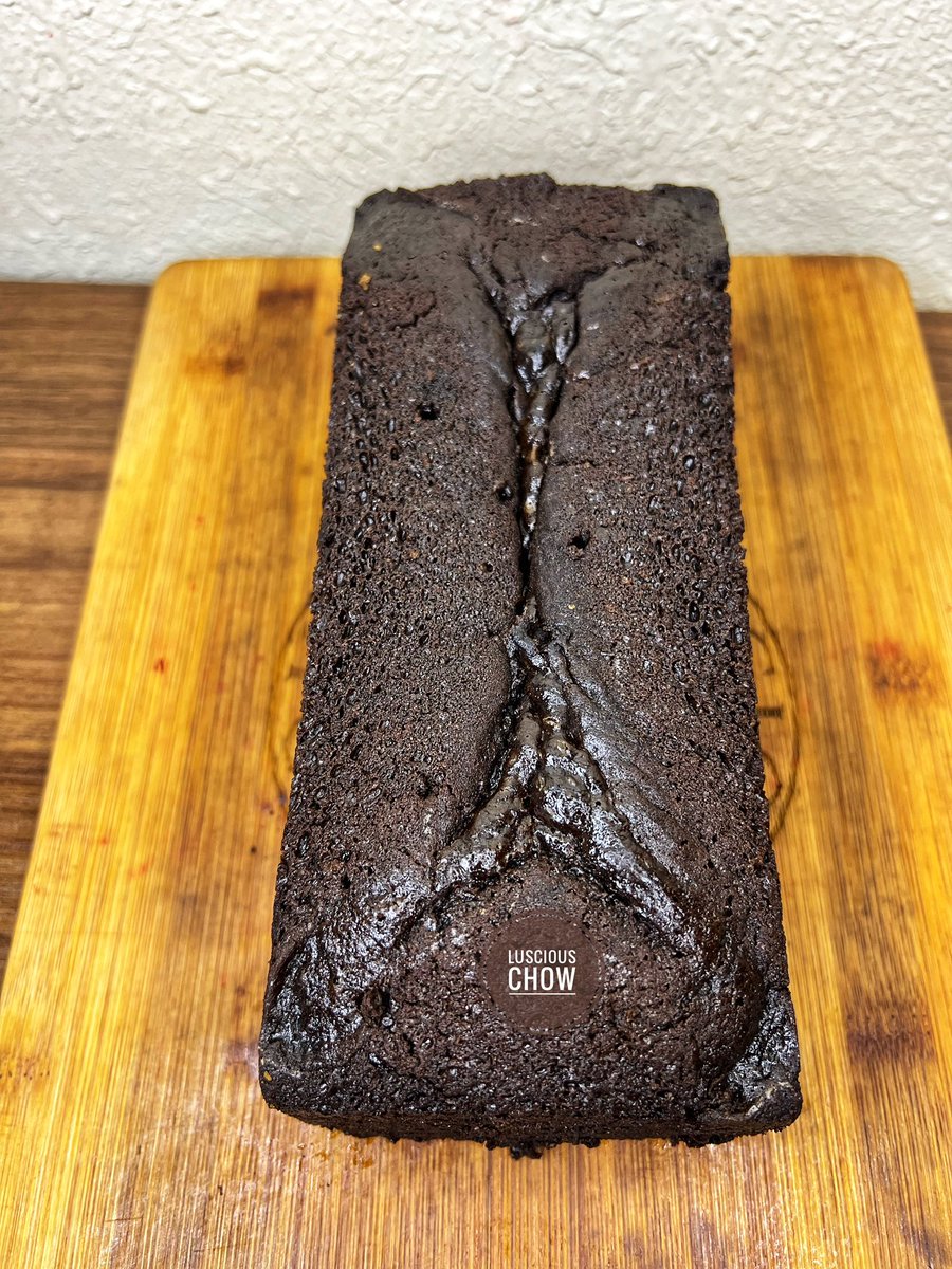 adaezennaji_'s tweet photo. How do you like your chocolate cake?

Round or rectangle ?😁 https://t.co/TvW6K2ouSJ
