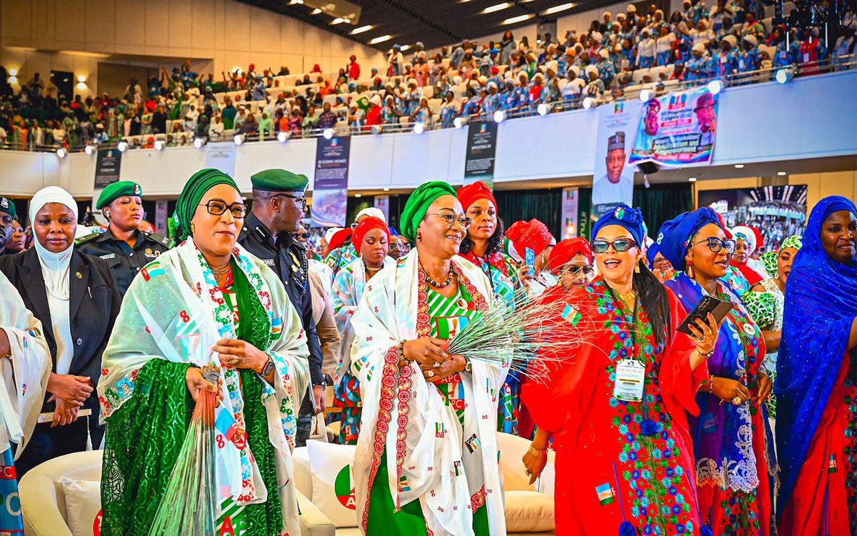 jarmari01's tweet photo. FIRST LADY JOINS APC WOMEN MOBILISATION AND EMPOWERMENT CAMPAIGN ROLL OUT IN ABUJA

First Lady of Nigeria, Senator Oluremi Tinubu, on Monday, October 5, 2026, joined APC leaders and stakeholders at the APC Women Stakeholders Mobilisation and Empowerment Campaign Roll Out held at the Bola Ahmed Tinubu International Conference Center, Abuja.

The event brought together women stakeholders, female aspirants and members of the 2027 APC Presidential Campaign Council Women Mobilisation Directorate.

The First Lady was joined by the Wife of the Vice President, Hajia Nana Shettima; Director-General of the APC Presidential Campaign Committee, Senator Abdulaziz Yari; Imo State Governor, Senator Hope Uzodimma; former APC National Chairman, Umar Abdullahi Ganduje; and other party leaders.

A key highlight was the empowerment of women beneficiaries with various support items to strengthen their livelihoods. Senator Oluremi Tinubu presented some of the items, including a motorbike to one of the beneficiaries.

She also held a closed-door meeting with female APC aspirants and other dignitaries on the sidelines of the event.

The programme forms part of efforts to mobilise women and strengthen their participation ahead of the 2027 general elections.

*#RenewedHope* *#PCCTeam2027*
#APCWomenStakeholderssummit