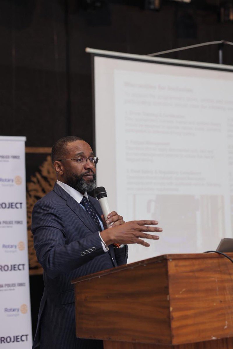 Nabimara_Paul's tweet photo. Safe journeys start with roadworthy vehicles. 

From well-maintained tyres and brakes to regular inspections, vehicle fitness is key to preventing crashes. Through the SMART Journeys Project, we’re putting these practical safety measures at the heart of the road-safety conversation.

— Paul Kavuma, Ag. Managing Director & Country Head of Operations, @liberty_uganda

#SMARTJourneysUG #TheExtraMile