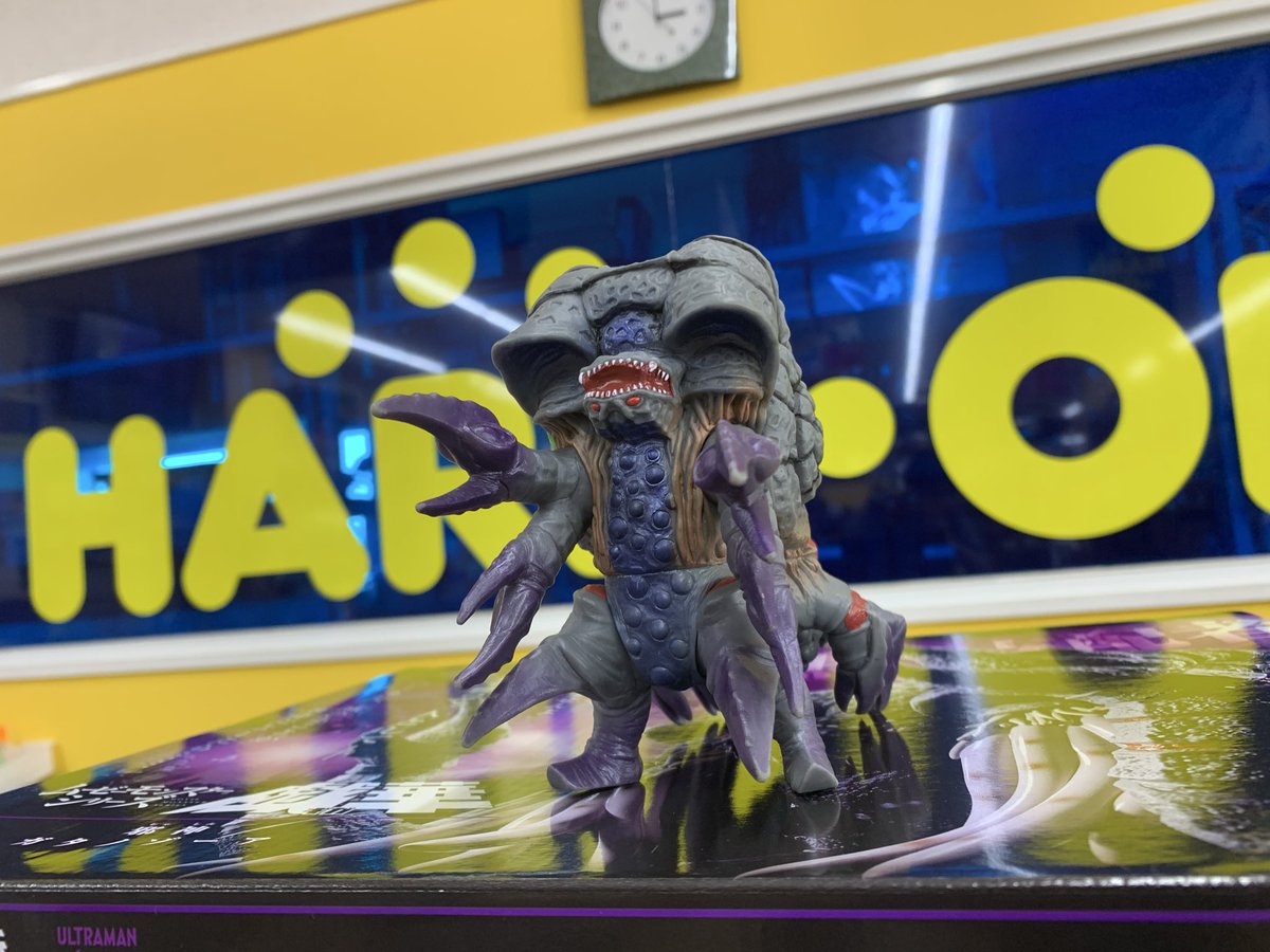 hardoffsabae's tweet photo. 邪神ガタノゾーア！
ウルトラマンティガと並べたーい
上に乗っかってるサイズのガタノゾーアが可愛く見えます
#ハードオフ鯖江店
#ウルトラマンティガ
#ガタノゾーア
#ムービーモンスターシリーズ
#戯華 https://t.co/TFCOL4sETa
