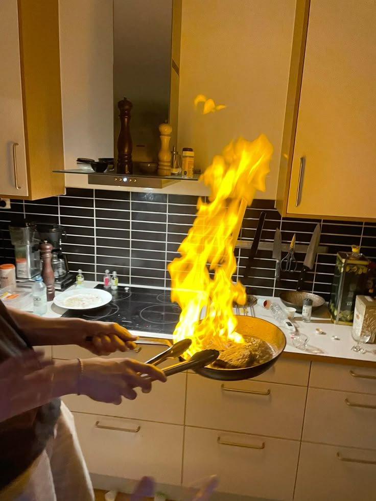 jevangelianne's tweet photo. The kitchen is a complete disaster flour everywhere, sauce splattering, and i almost burn the kitchen. Suddenly, a low laugh echoes behind me.

"Step aside before you set the house on fire," he says, gently pulling you back by your waist and taking over the stove. https://t.co/nNXYQEMDEw
