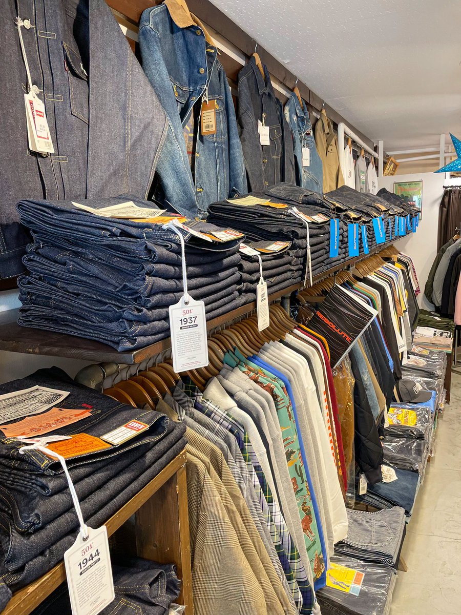 SAPPOROBASE's tweet photo. 🌞We’re open🌞
https://t.co/627eieZckJ
#levis #リーバイス
#standardcalifornia #スタンダードカリフォルニア
#HTC #resolute #リゾルト
#tes #bendavis #champion
#cookman #healthknit
#tcbjeans #wrangler #lee
#rainbowsandals #vans
#towncraft #thriftylook
#アメカジ #札幌 https://t.co/PAko6IZErj