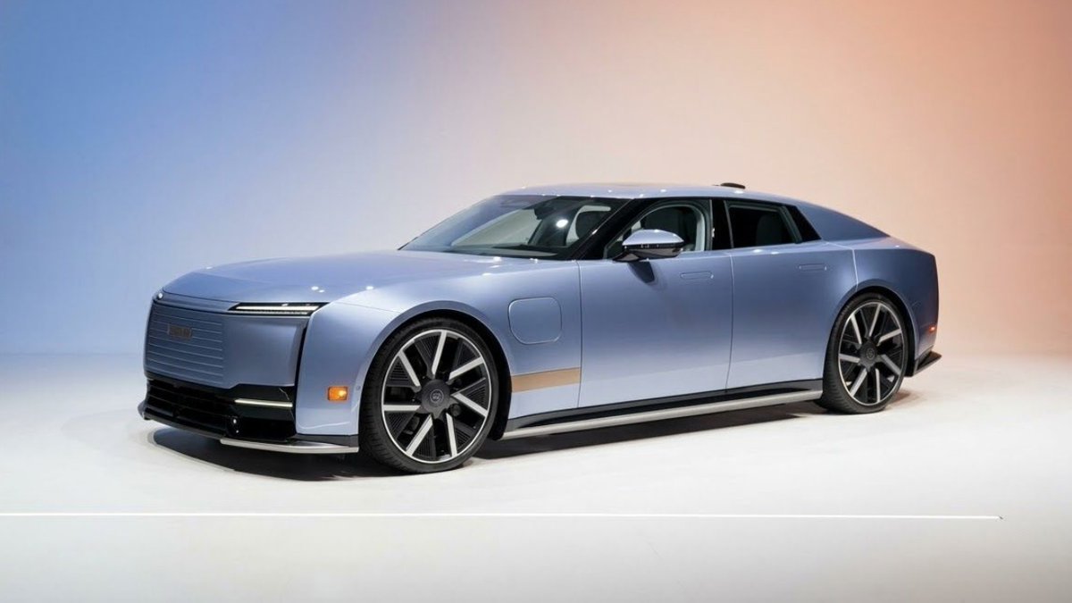 foroelectricos's tweet photo. 🚨 ¡SE FILTRA EL JAGUAR TYPE 01! ⚡️

El coche más polémico del año al descubierto:

▪️ Berlina de 4 puertas y +5m
▪️ +1.000 CV y 3 motores 🔥
▪️ 770 km de autonomía (WLTP)
▪️️ Carga ultrarrápida (321 km en 15 min)
▪️ ~100.000 €

Rival del Porsche Taycan. ¿Acierto o locura? 🤔👇 https://t.co/2qgS17LkG4