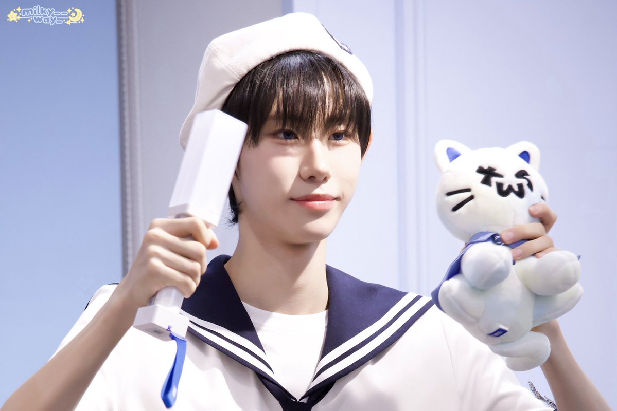 miIky__way_'s tweet photo. 260720
 𝟺 𝟸 ❔💙ྀི

#ADAP #에이댑  
#종호 #JONGHO
#ALL_DREAMS_ARE_POSSIBLE https://t.co/sy1DI4el1a