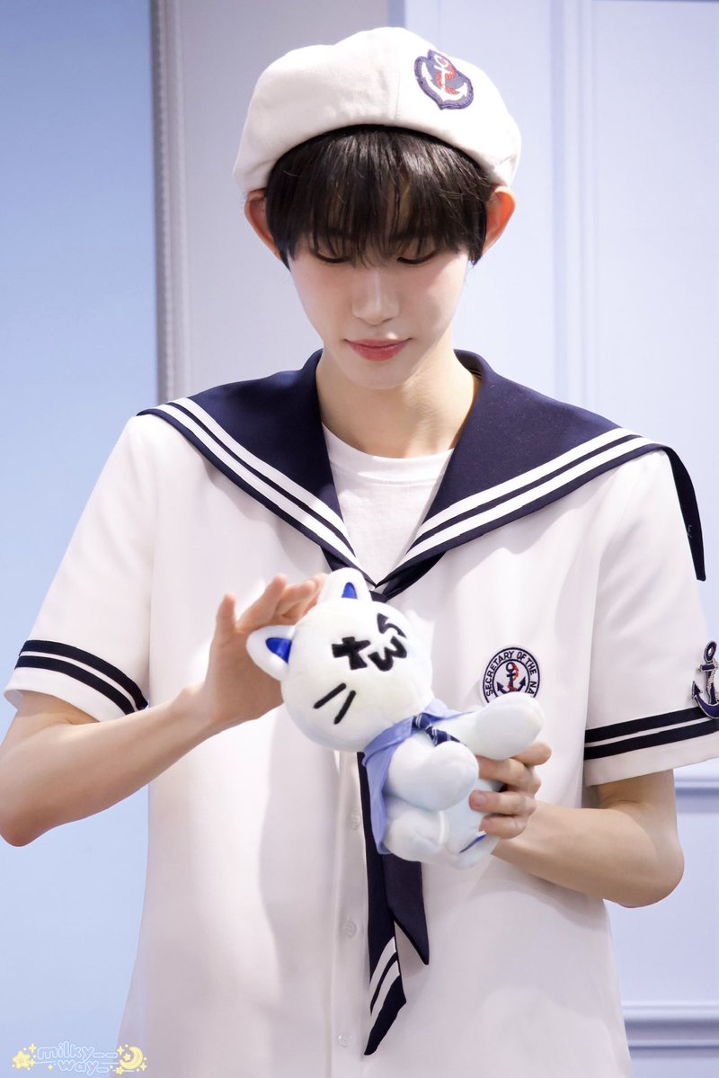 miIky__way_'s tweet photo. 260720
 𝟺 𝟸 ❔💙ྀི

#ADAP #에이댑  
#종호 #JONGHO
#ALL_DREAMS_ARE_POSSIBLE https://t.co/sy1DI4el1a