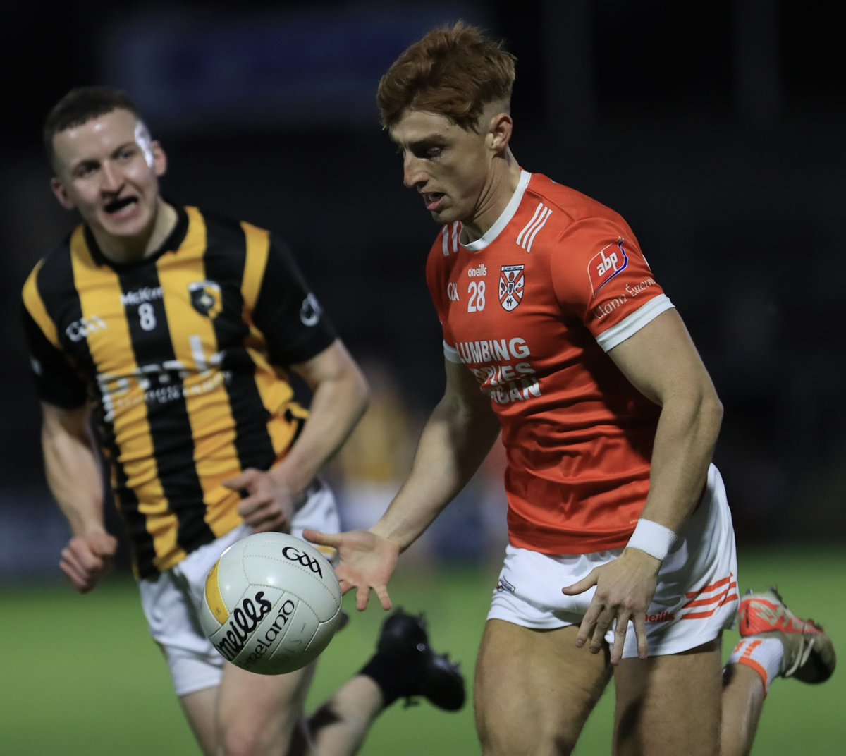 richiespics7873's tweet photo. A few shots from the Armagh GAA Senior Football Championship Semi-Final game between @crossrangers &amp; @Clann_eireann at the BOX-IT Athletic Grounds https://t.co/8MuQJWwmGx