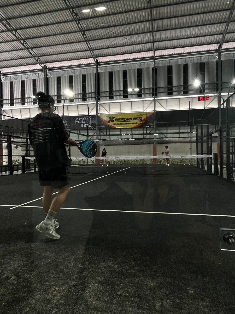 faaawlea's tweet photo. outfit festival dipake padel🎾 https://t.co/5HfAw0YV6A