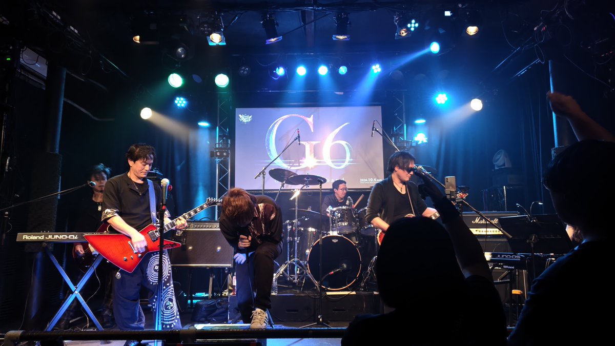 xdonaldox's tweet photo. 10/4は、Live観戦3days目😅
AKIさんとKi-さんの主催Liveにお邪魔しました😊✨️
出演の皆さん生き生きしてる🥹
楽しそうで、どのバンドさんも良かったです😊
写真は、気付くとG6しか撮ってなかった😱
観る方に専念してました🥺💦
AKIさんとKi-さんも歌うというレアなものも観れました🎤😁 https://t.co/txiyxQUhDP