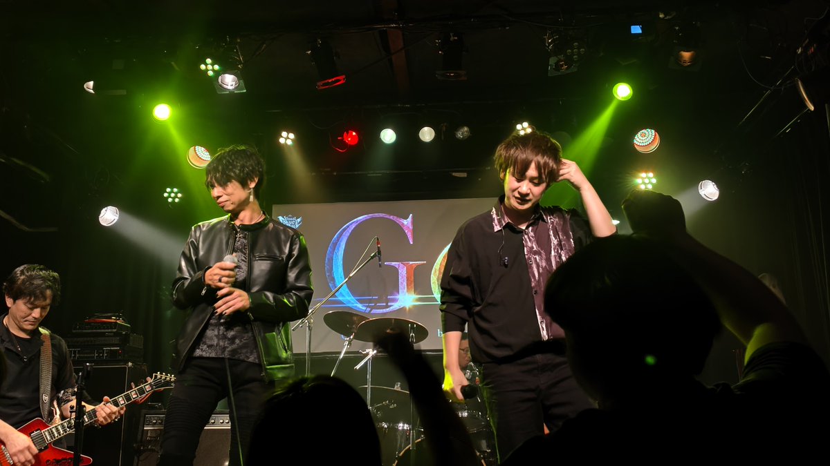 xdonaldox's tweet photo. 10/4は、Live観戦3days目😅
AKIさんとKi-さんの主催Liveにお邪魔しました😊✨️
出演の皆さん生き生きしてる🥹
楽しそうで、どのバンドさんも良かったです😊
写真は、気付くとG6しか撮ってなかった😱
観る方に専念してました🥺💦
AKIさんとKi-さんも歌うというレアなものも観れました🎤😁 https://t.co/txiyxQUhDP