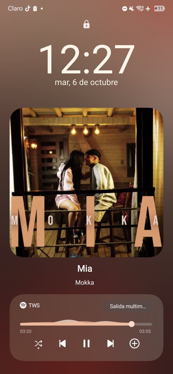 WennyxHumbe's tweet photo. Cada que escucho esta canción siento que estoy escuchando a Rkm &amp; Ken-y https://t.co/Us3xLeTjOd