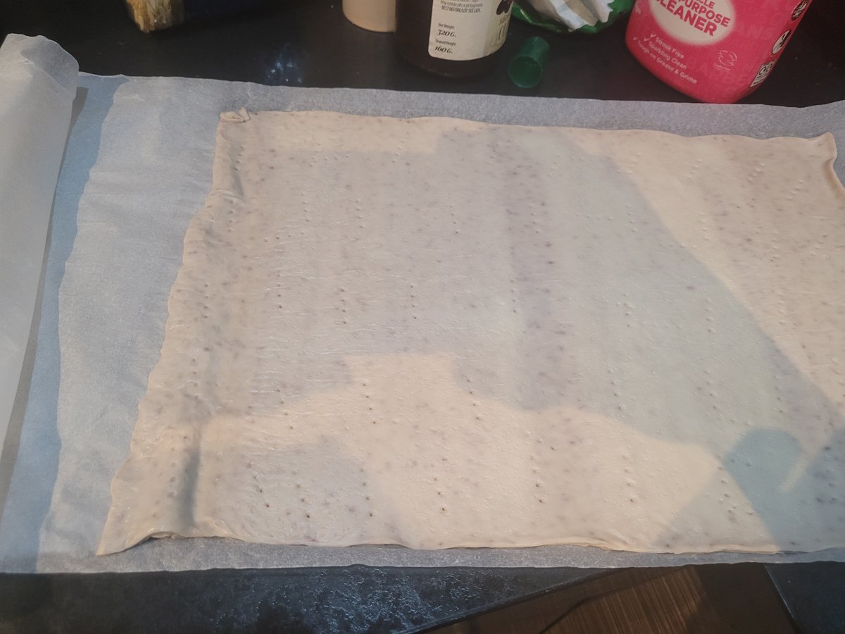 MrsD_BWFC's tweet photo. @AldiUK
Purchased 3 pizza doughs Sunday. Went to use them last night and 2 of the 3 had gone off!
Still in date. Something not right here https://t.co/9gDku98KvH