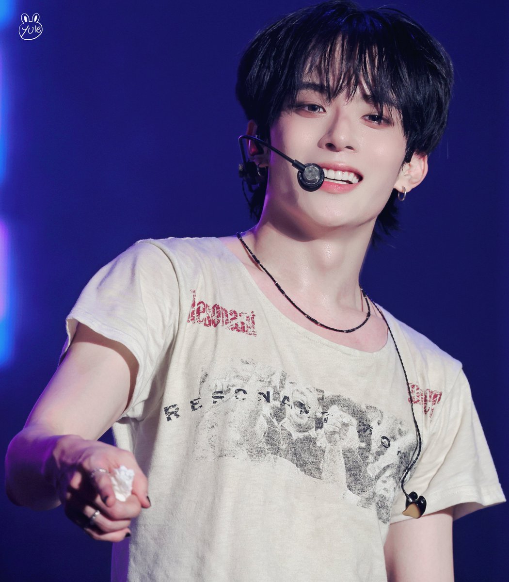 yule_rabbit's tweet photo. 261004 베리베리 콘서트

행복해하는 🐶

#베리베리 #VERIVERY #VRVR
#ベリベリ #KANGMIN 
#カンミン #강민 #유강민 #강민이
#GM5KTV https://t.co/iKkURsrewz