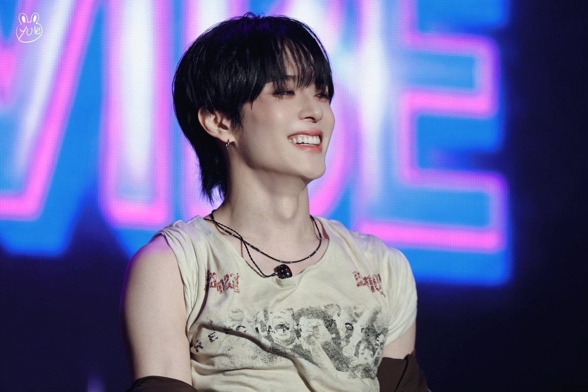 yule_rabbit's tweet photo. 261004 베리베리 콘서트

행복해하는 🐶

#베리베리 #VERIVERY #VRVR
#ベリベリ #KANGMIN 
#カンミン #강민 #유강민 #강민이
#GM5KTV https://t.co/iKkURsrewz