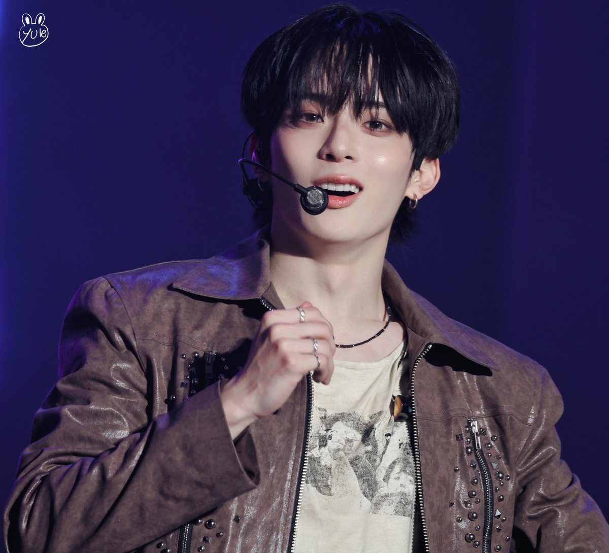 yule_rabbit's tweet photo. 261004 베리베리 콘서트

행복해하는 🐶

#베리베리 #VERIVERY #VRVR
#ベリベリ #KANGMIN 
#カンミン #강민 #유강민 #강민이
#GM5KTV https://t.co/iKkURsrewz